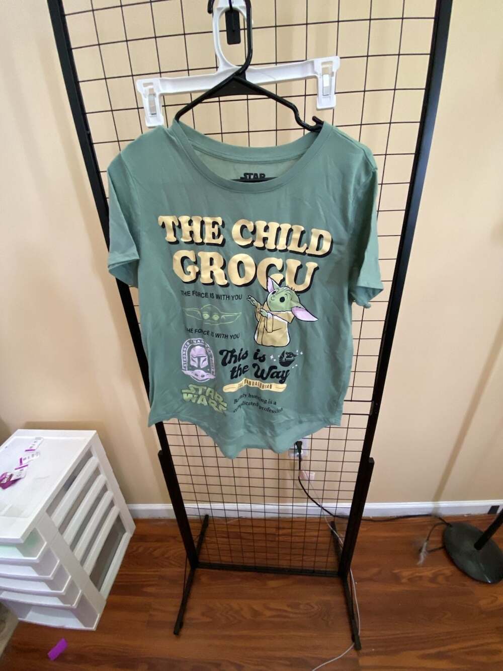Star Wars The Mandalorian Grogu 'The Child' Graphic T-Shirt